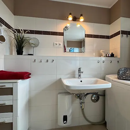 Kaeptn Brass 17 Ostseeperle Daire Dierhagen