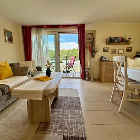 Kaeptn Brass 17 Ostseeperle Daire